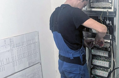 Пожарная опасность кабелей при групповой прокладке Возгораемость силового и коммуникационного кабеля