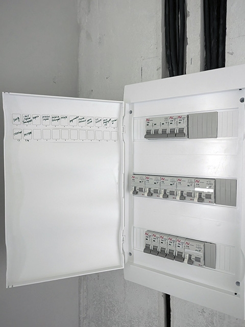 Пусконаладка и испытание электропроводки перед сдачей в эксплуатацию Пусконаладка и испытание электропроводки перед сдачей в эксплуатацию